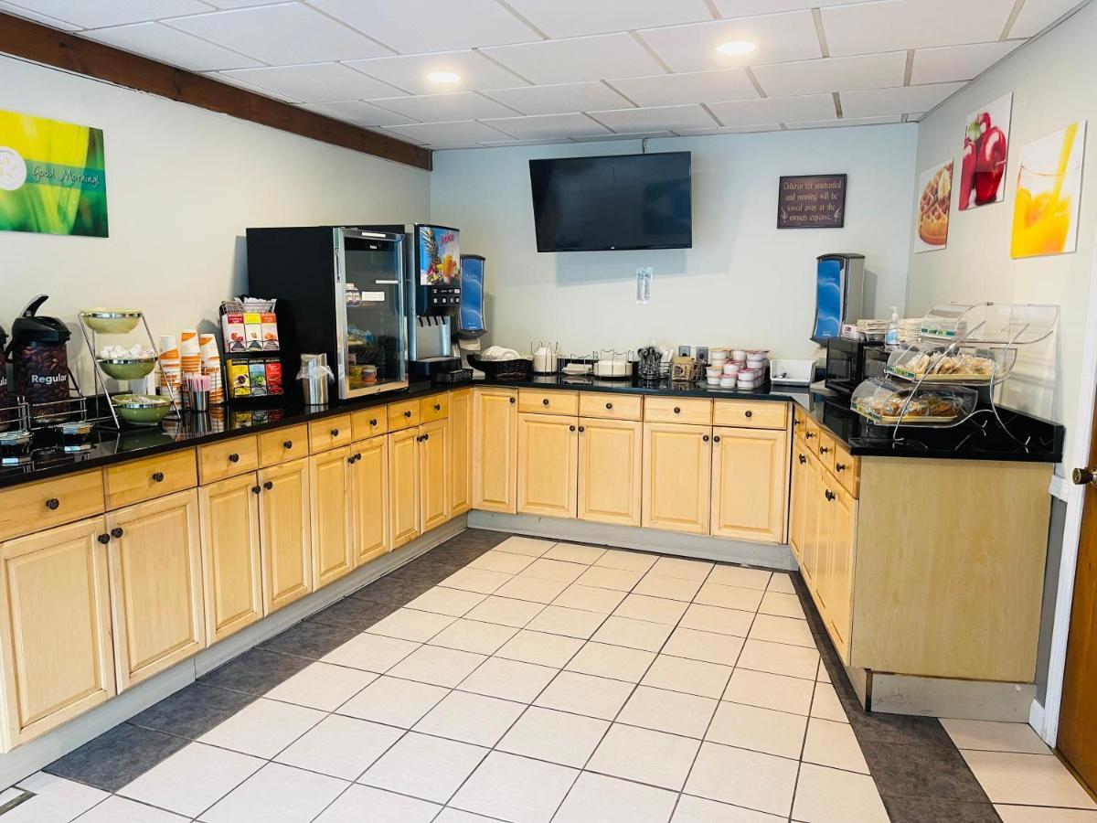 Quality Inn & Suites Λίνκολν Εξωτερικό φωτογραφία